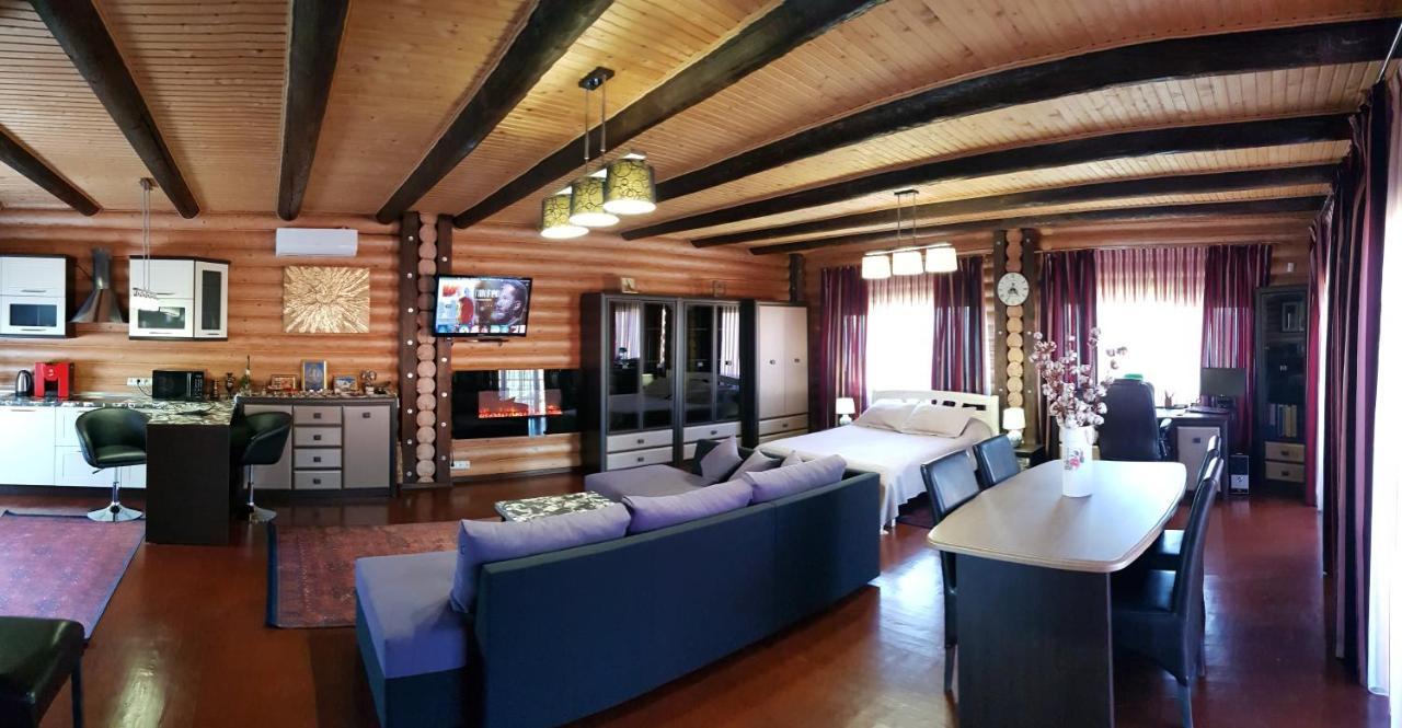 Luxury Apartments With Pool And Sauna In The Villa Çernivtsi Dış mekan fotoğraf